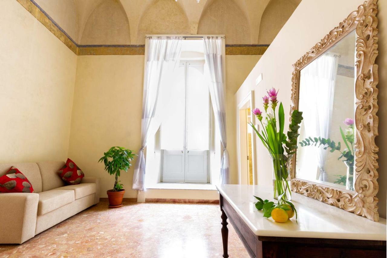 Palazzo Cariddi Bed & Breakfast Nardò Екстериор снимка