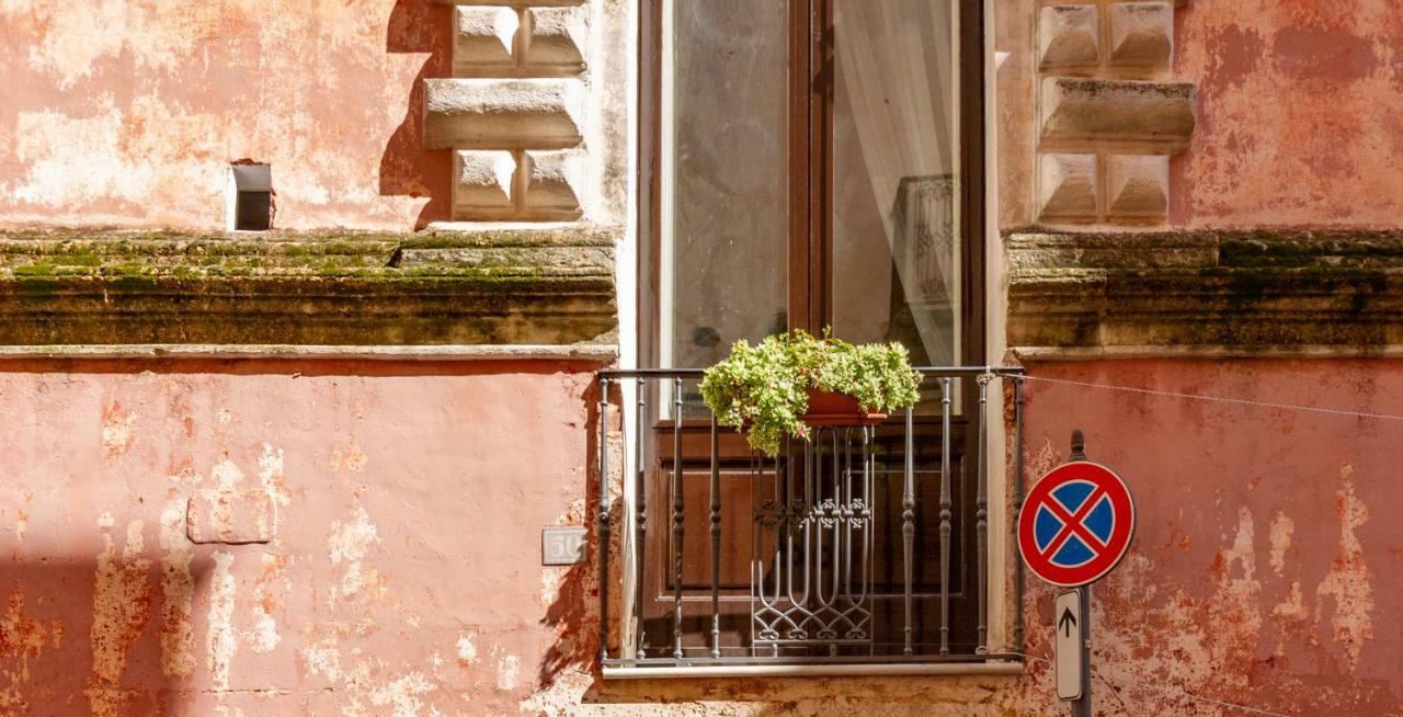 Palazzo Cariddi Bed & Breakfast Nardò Екстериор снимка